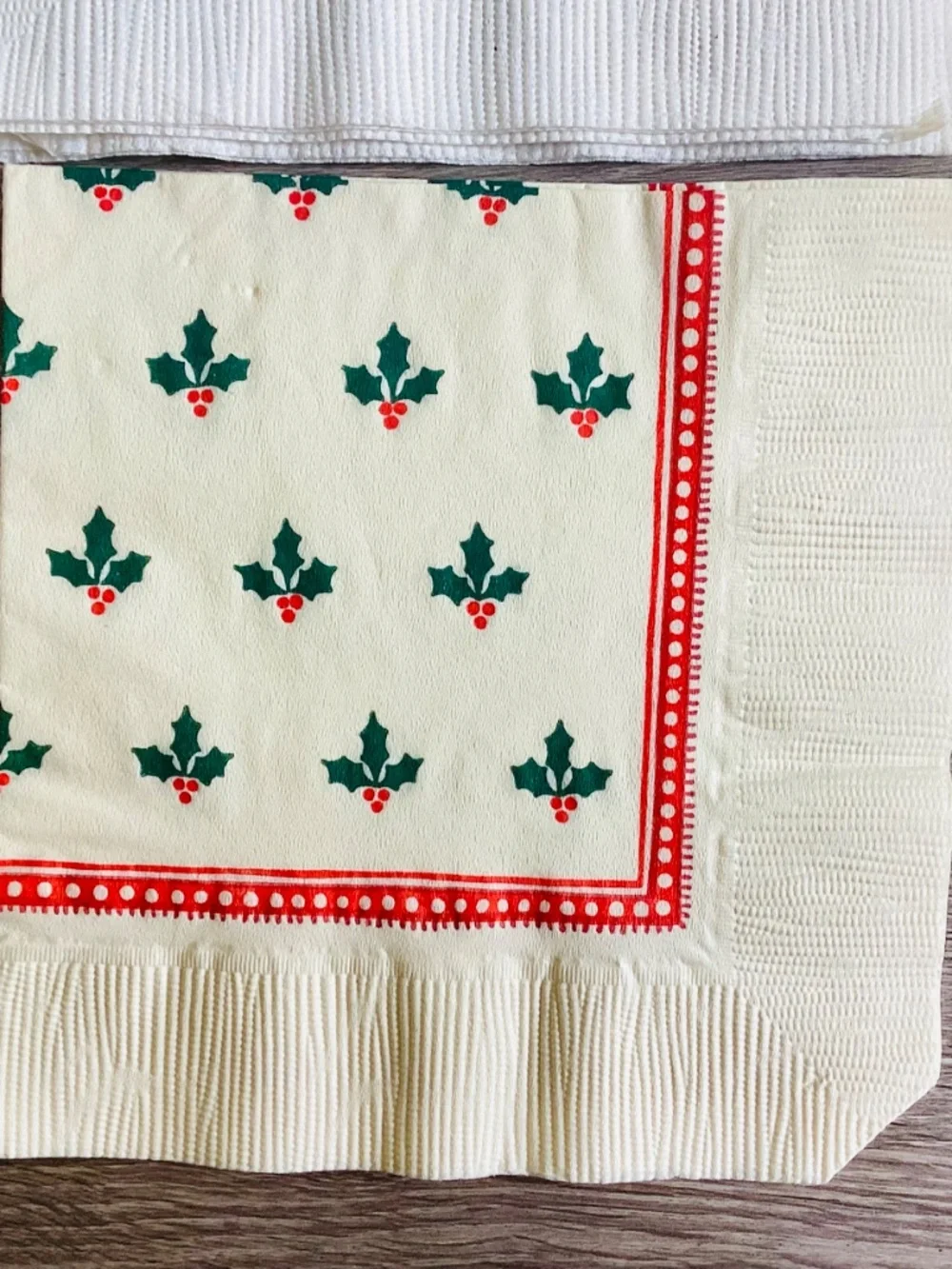 Vintage Christmas Cocktail Napkins 35 Ps Mixed Lot Santa Holly Tree Dove MCM